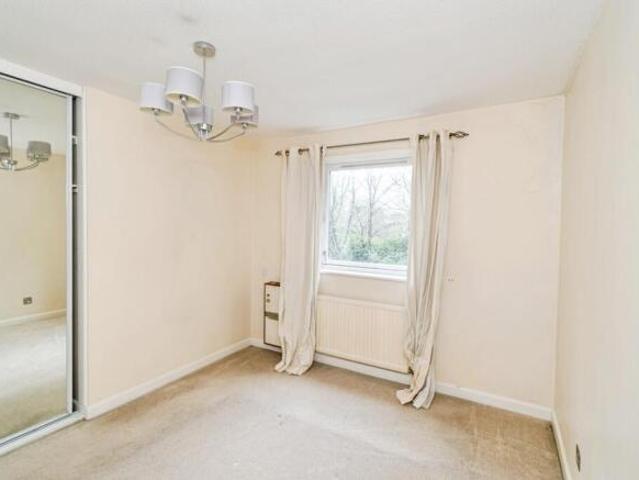 Flat for sale in Barton Stacey, Hampshire