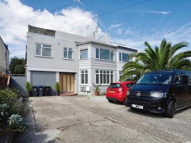 House for sale in West Worthing, Worthing