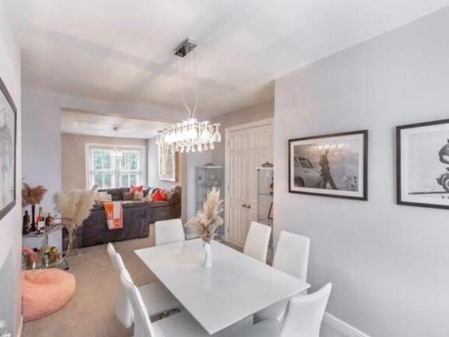 Flat for sale in Jesmond, Tyne And Wear