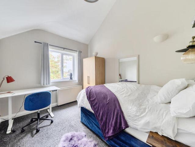 Flat for sale in Risinghurst, Oxford