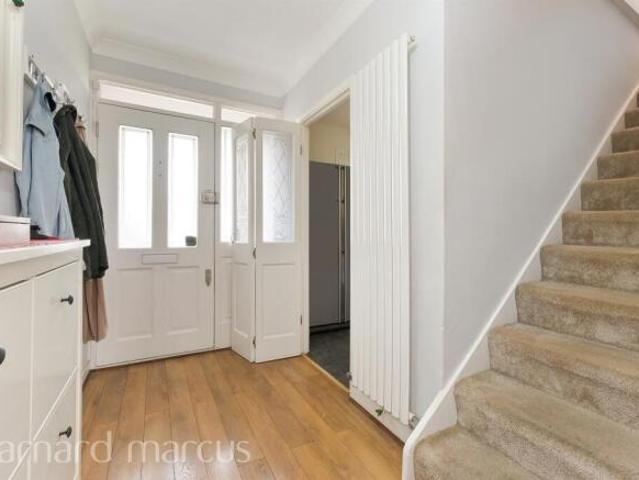 Flat for sale in Southfields, Greater London