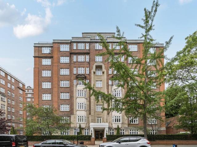 Flat for sale in St John's Wood