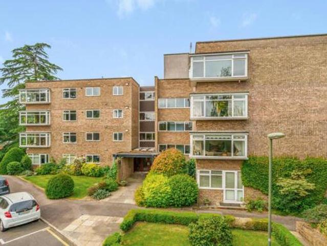 House for sale in Abbotswood, Guildford