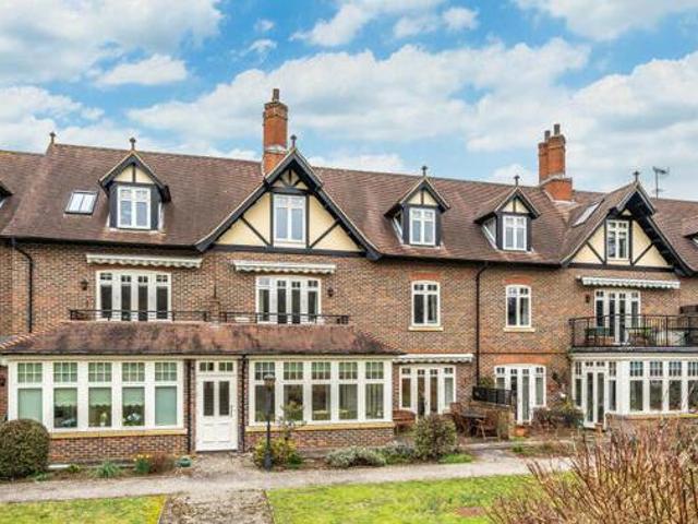House for sale in Shalford, Westborough