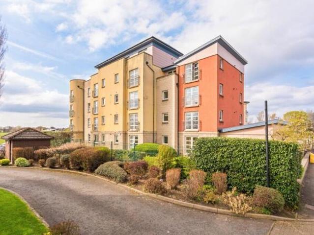 Flat for sale in Corstorphine, Scotland