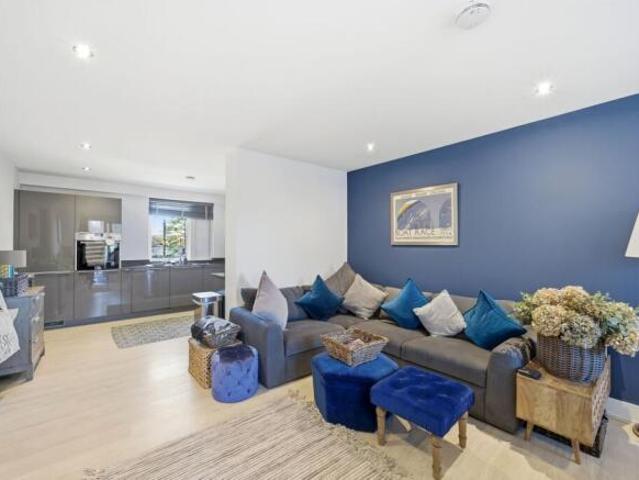 Flat for sale in Arbury, Cambridgeshire