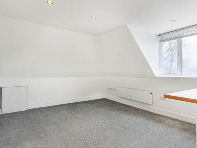 Apartment for sale in Charminster, Bournemouth