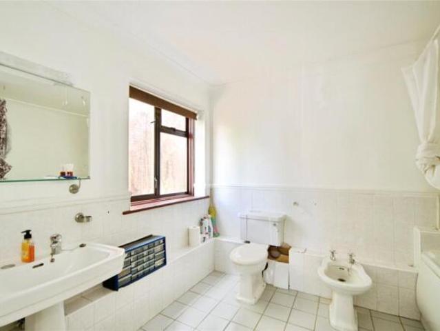 Flat for sale in Cat Hill, England