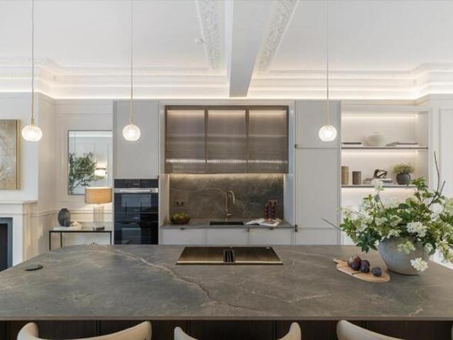 Flat for sale in Cat Hill