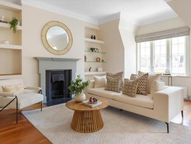 Flat for sale in Cat Hill