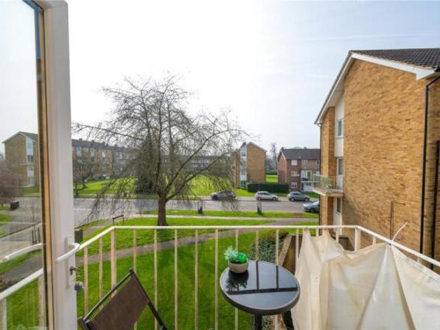 Flat for sale in St Albans, Hertfordshire