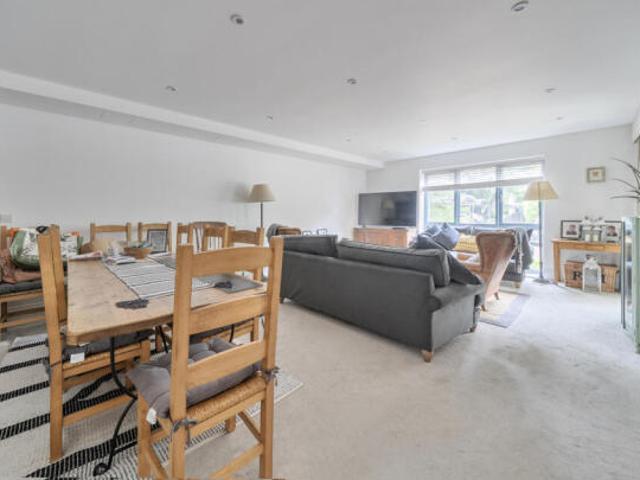 Flat for sale in Golden Valley, Gloucestershire