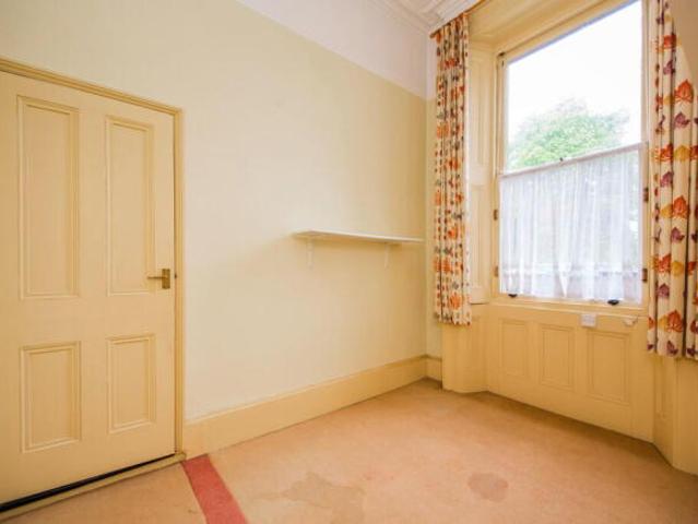 Flat for sale in Sandown Park, Kent