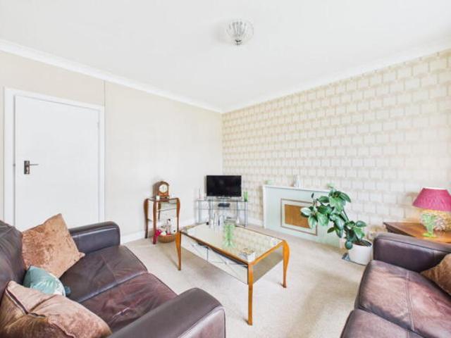 Flat for sale in West Worthing, Worthing
