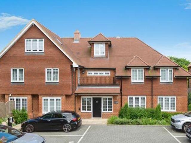 House for sale in Kenley