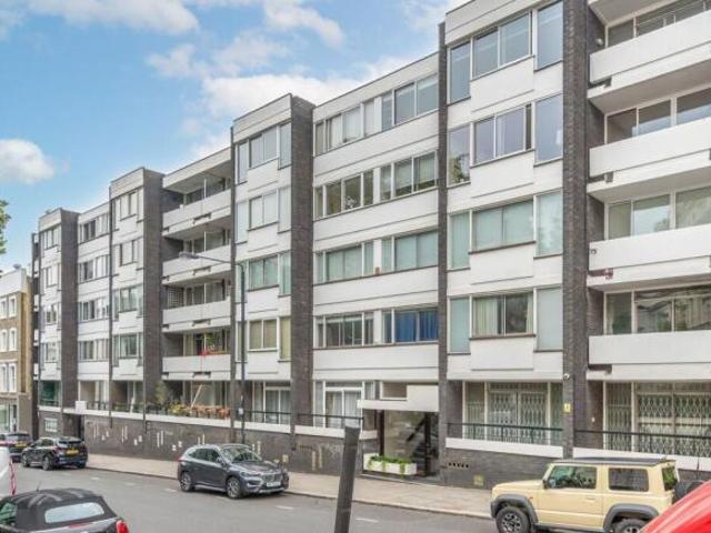 Flat for sale in Notting Hill, Greater London