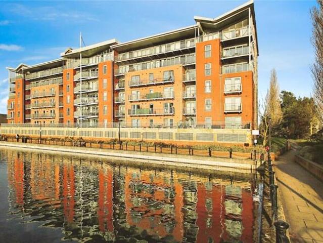Flat for sale in Lakeside, South Yorkshire
