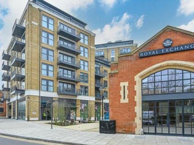 House for sale in Kingston upon Thames, Greater London