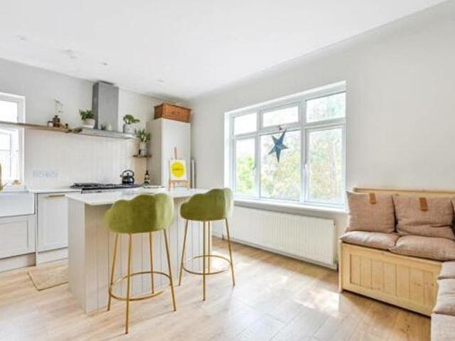 House for sale in Kingston Upon Thames, Greater London