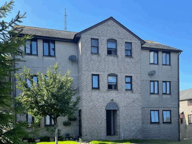 House for sale in Lamellion, Cornwall
