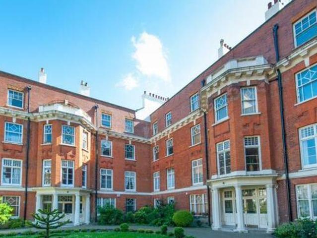 House for sale in City of London, Greater London