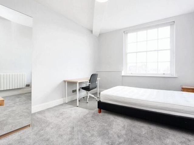 Flat for sale in Watergate, Devon