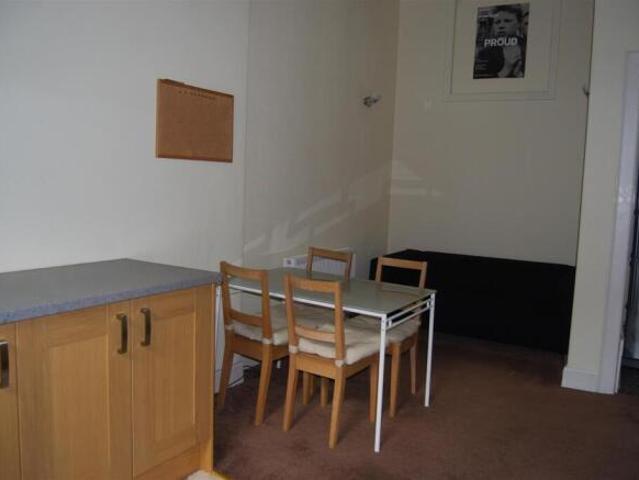 Flat for sale in Marchmont, Scotland