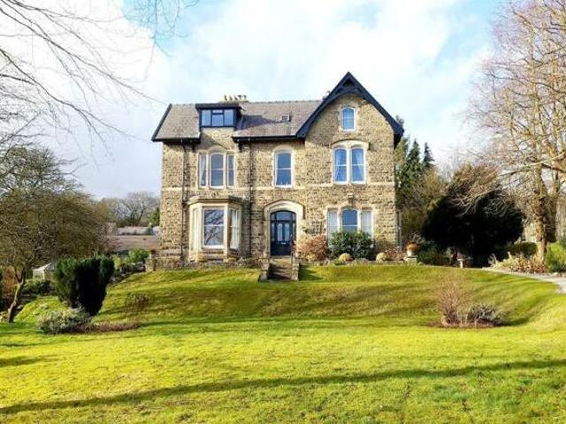 House for sale in Buxton, High Peak