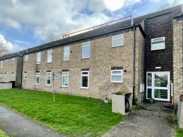 House for sale in Froggatt, East Midlands