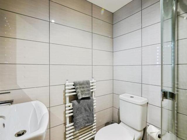 Flat for sale in Ash, Kent