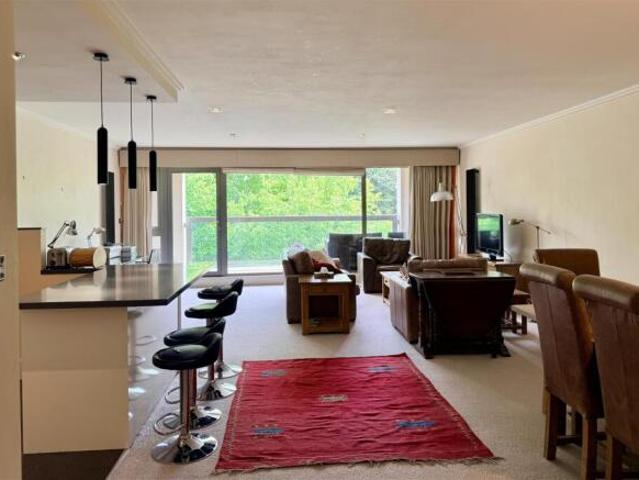Flat for sale in Montpellier, Golden Valley