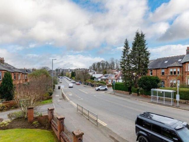 Flat for sale in North Williamwood, Clarkston