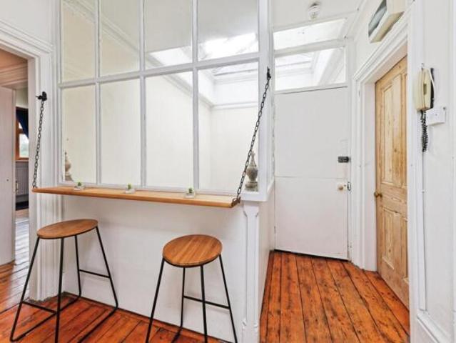 Flat for sale in The Bridge, Kent