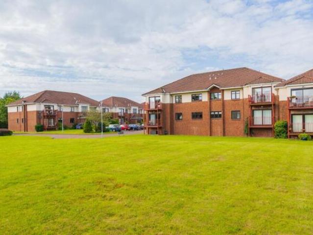Flat for sale in Newton Mearns, East Renfrewshire