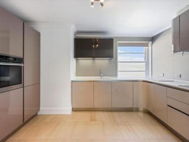 Flat for sale in Golden Valley, Gloucestershire