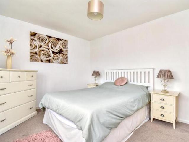 Flat for sale in Park Lane, Bury