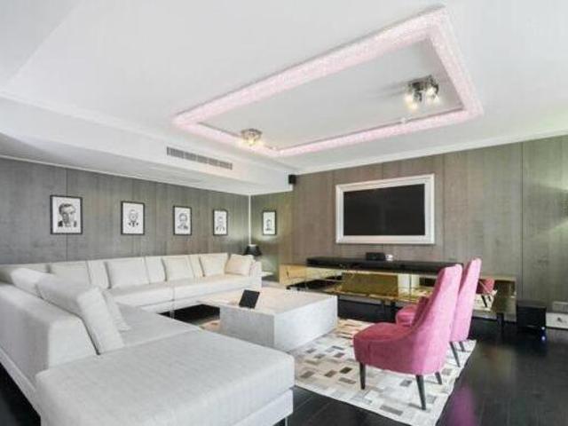 House for sale in City of London, Greater London