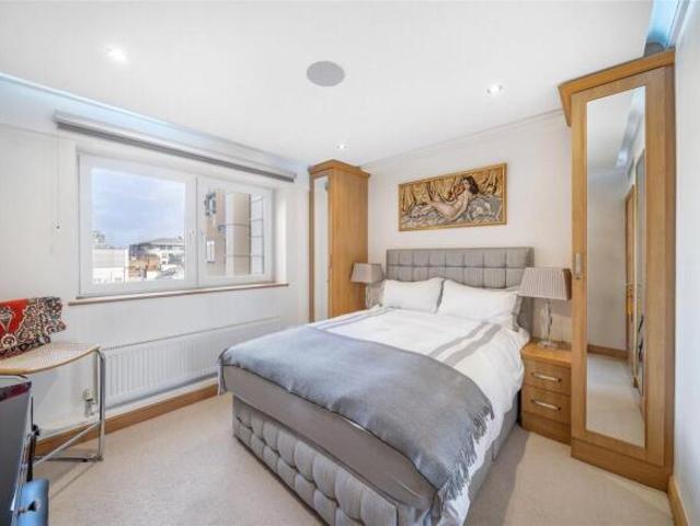 Flat for sale in St. James's, Mayfair