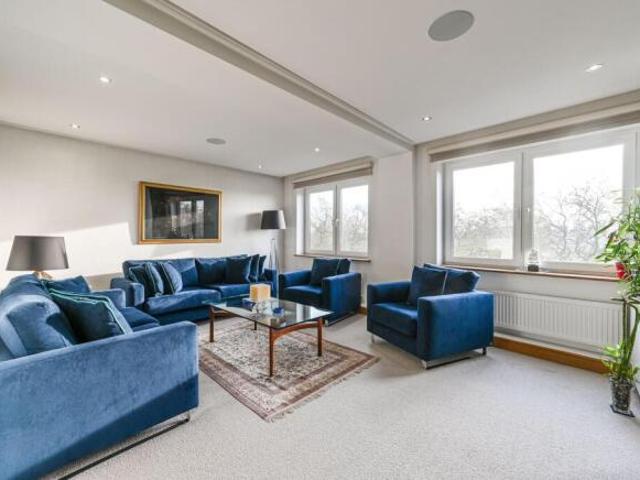 Flat for sale in St. James's, Mayfair
