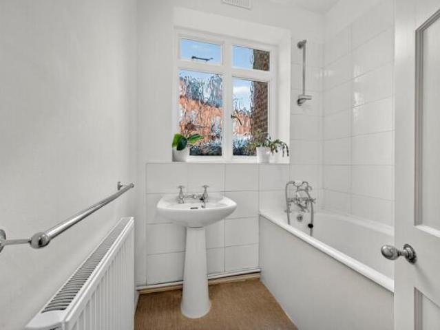 Flat for sale in Hampstead, Greater London