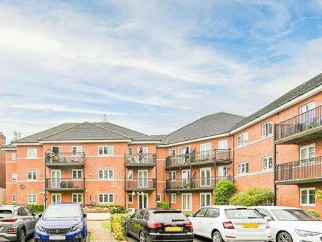 House for sale in Pinner, Greater London