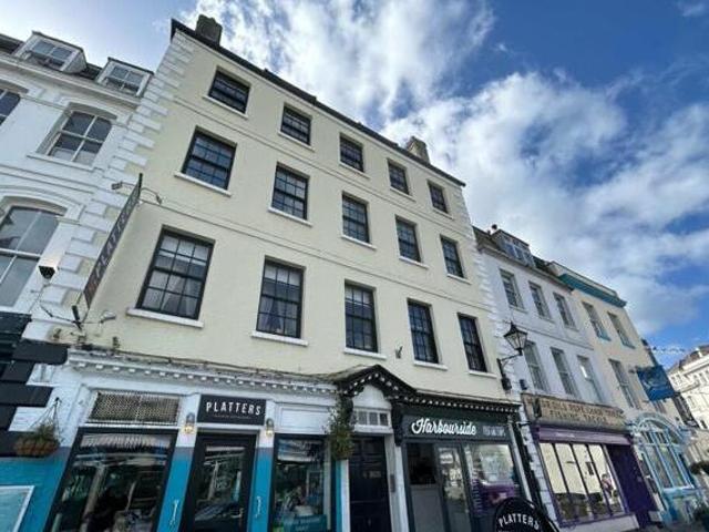 House for sale in Follaton, Strode
