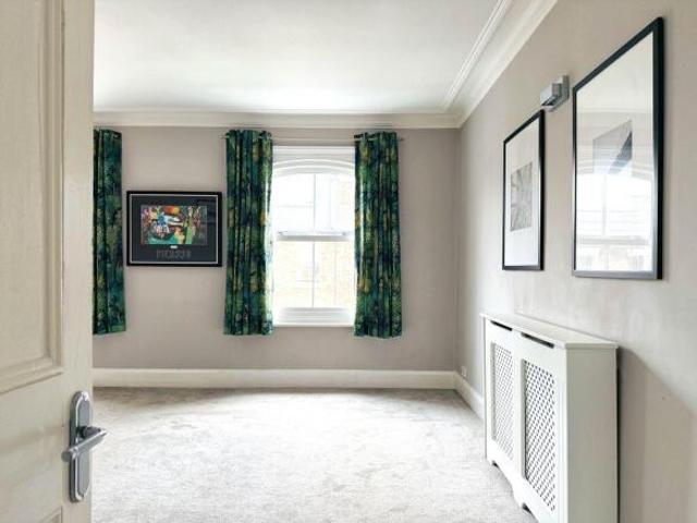 Flat for sale in York