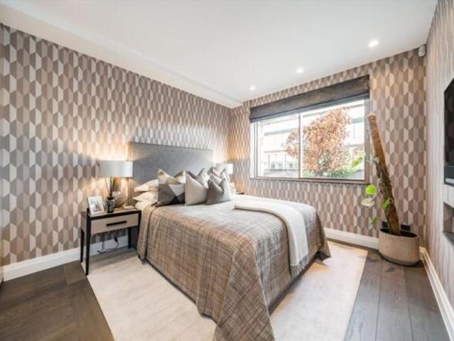 Flat for sale in Marylebone, Greater London