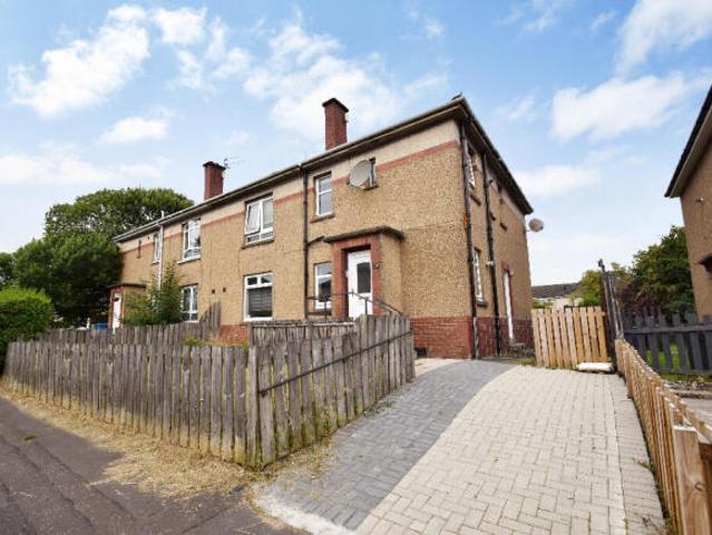 Flat for sale in Cardonald, Scotland