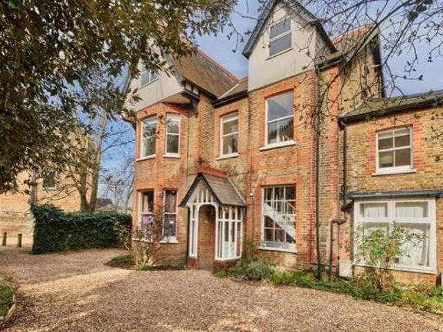House for sale in Richmond Hill, Deepcut