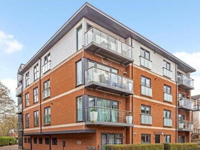 House for sale in Batchworth