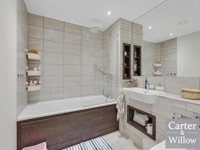 Flat for sale in Penwartha Coombe, Cornwall