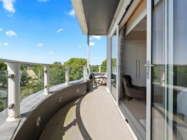 Flat for sale in Mearns, Scotland