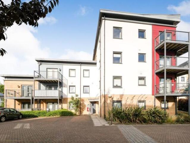 Flat for sale in Cat Hill